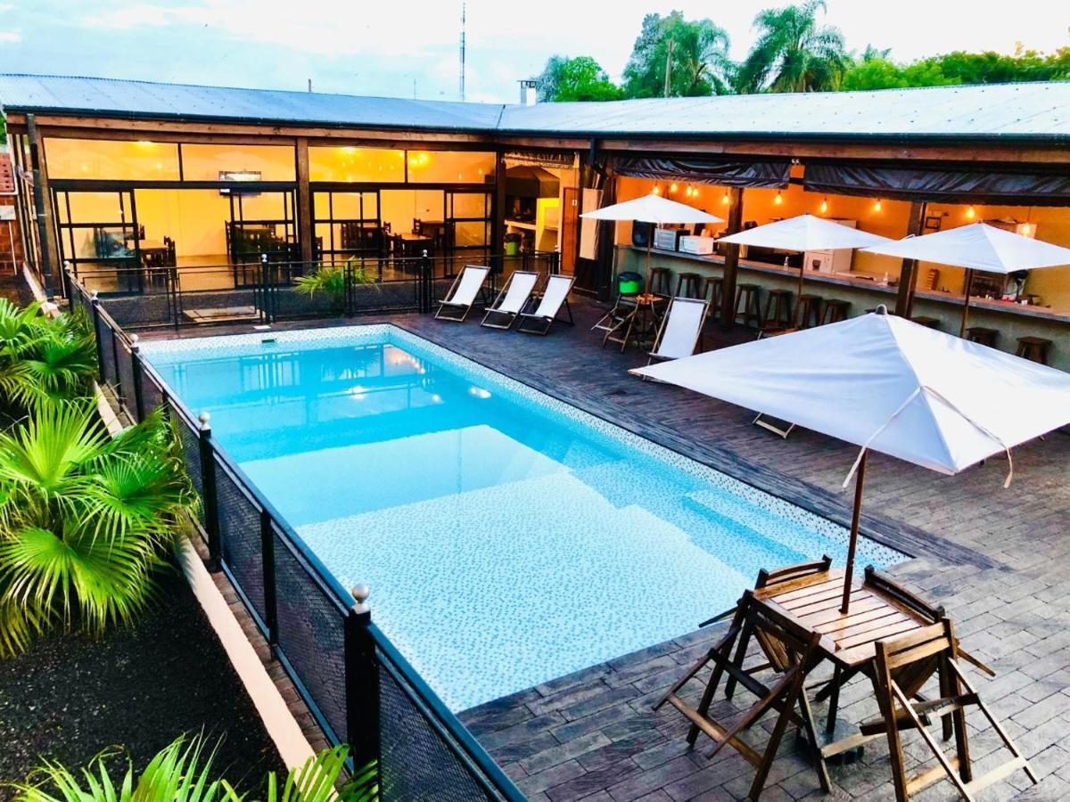 Hotel Alma Pura Puerto Iguazú Buitenkant foto