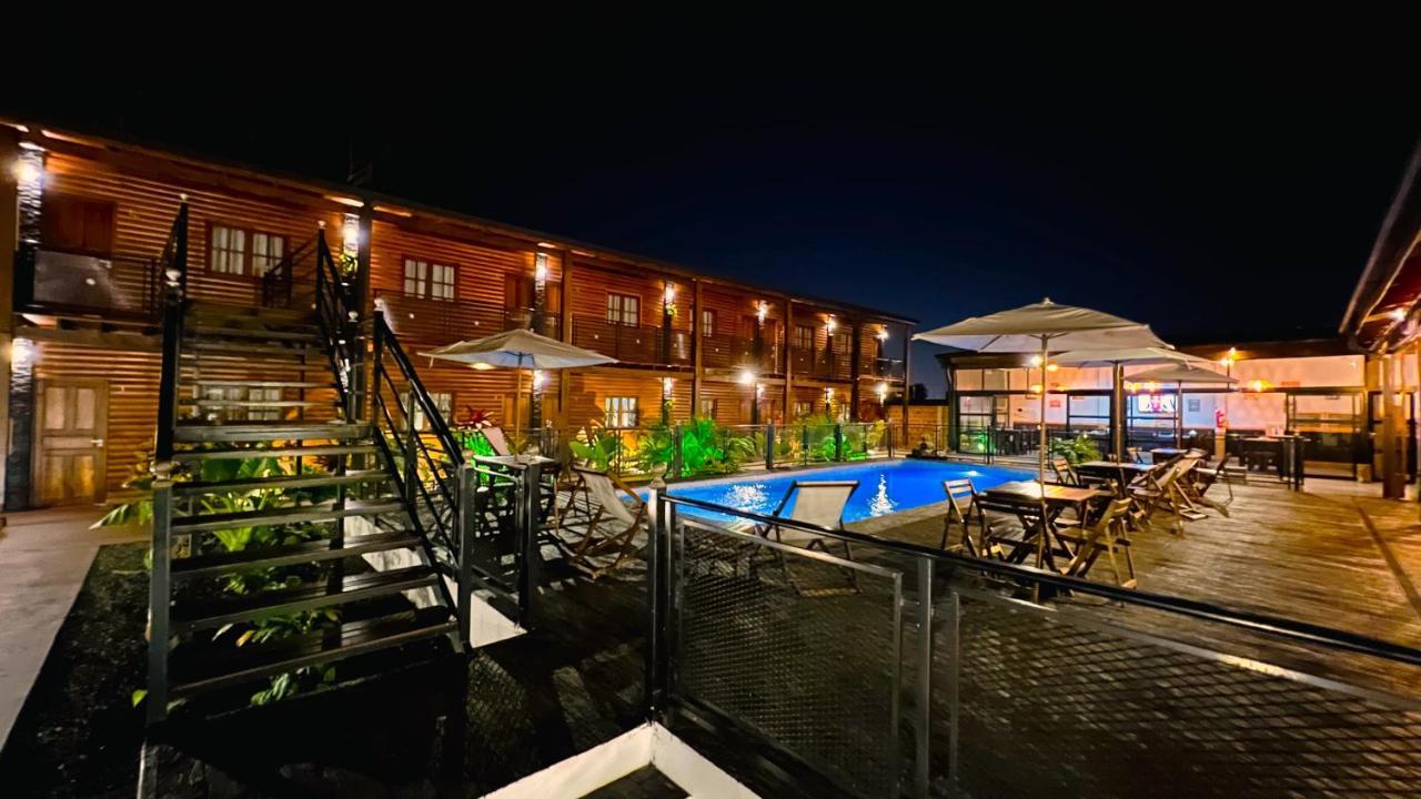 Hotel Alma Pura Puerto Iguazú Buitenkant foto